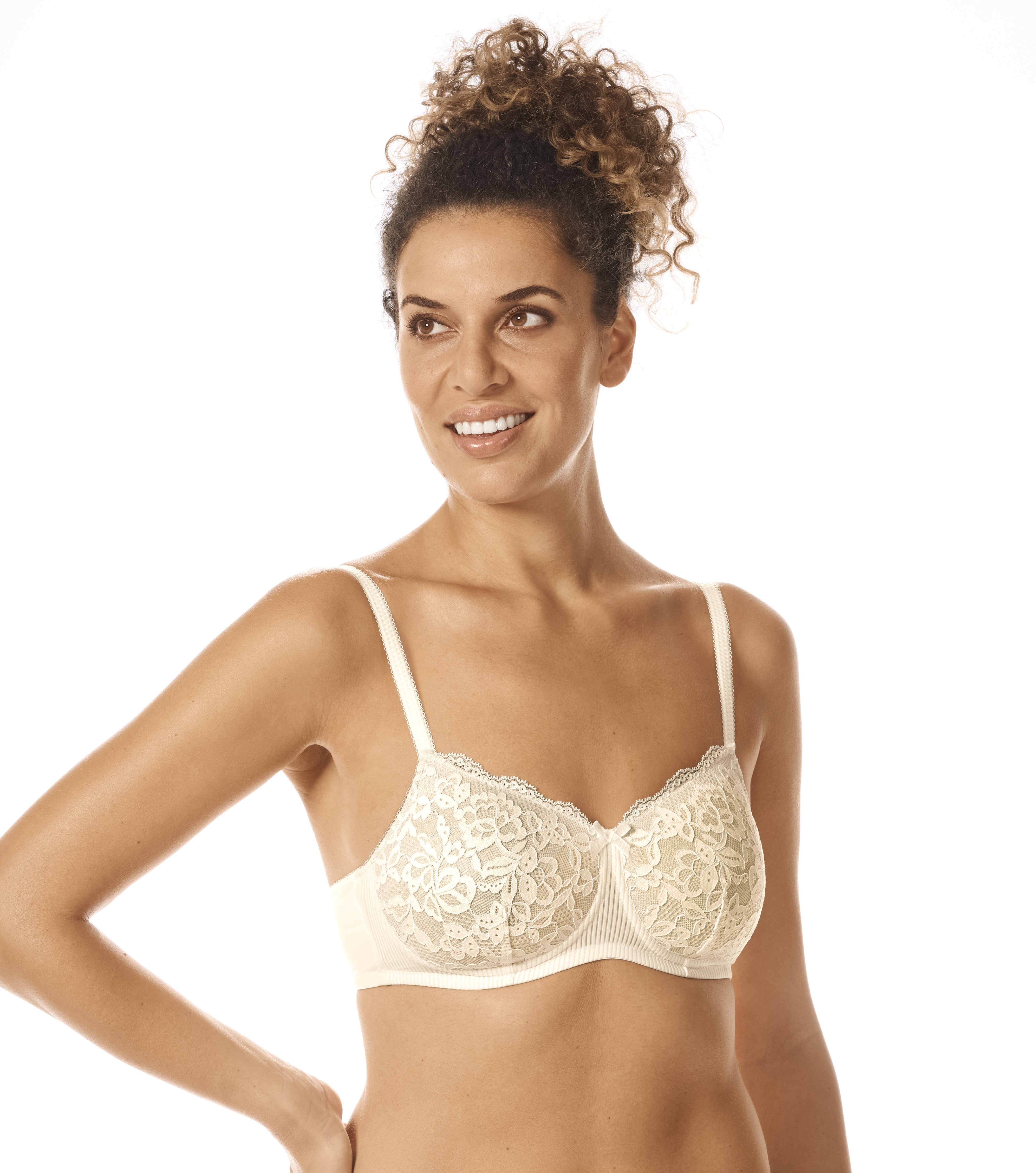 Amoena Kyra Voorgevormde Prothese BH 44911 | offwhite